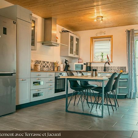 Les Appartements Du Pont Alsort Froid-Chapelle Exteriör bild